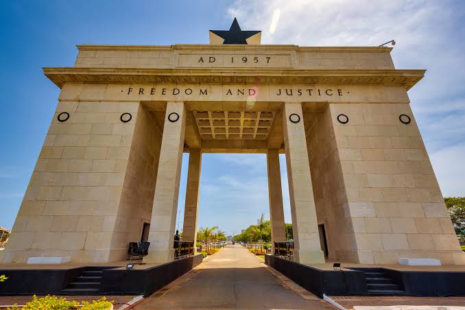 Ghana Launches its Visa-on-Arrival to Nigerians and Other African Countries | 5 Things That Should Matter Today