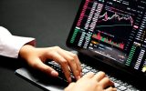 Navigating Volatility: Essential Lessons From a Trading Pro