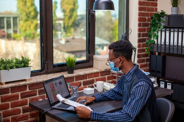 Why Almost Every Gen Z With a Laptop is Trying to Land a Remote Job