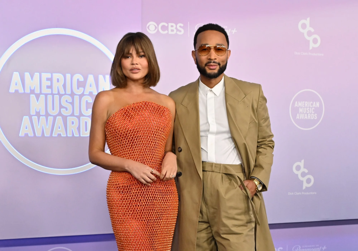 Here Are Our 10 Best-Dressed at the 2026 AMAs; Don't Agree With Number 1?